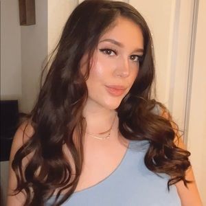 Meet your Posher, Vanessa